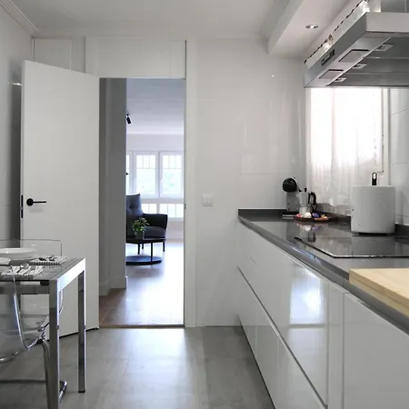 Laida Con Parking By Kabia Gestion Sukarrieta